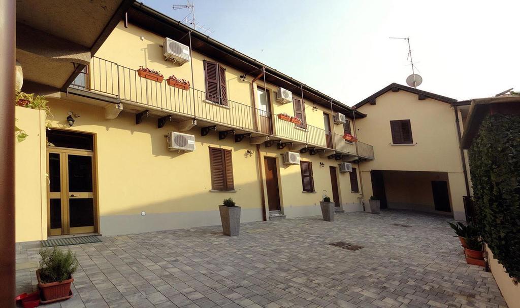 La Casa Di Margit Apartment Nova Milanese Exterior photo